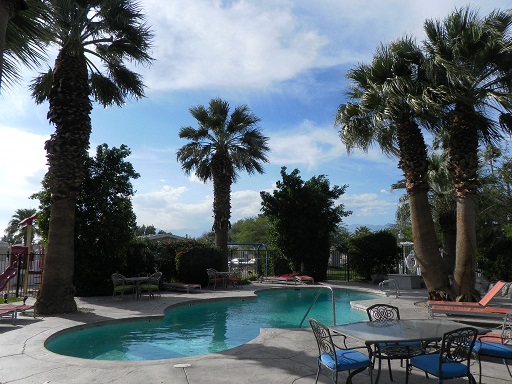 desert palms community pool